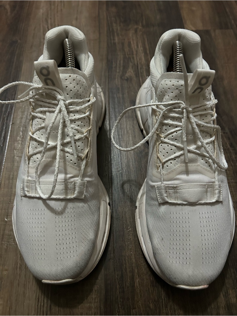 On Cloud Cloudnova Triple White Cloudtec Running Shoes 26.98225 Women's Size 9.5